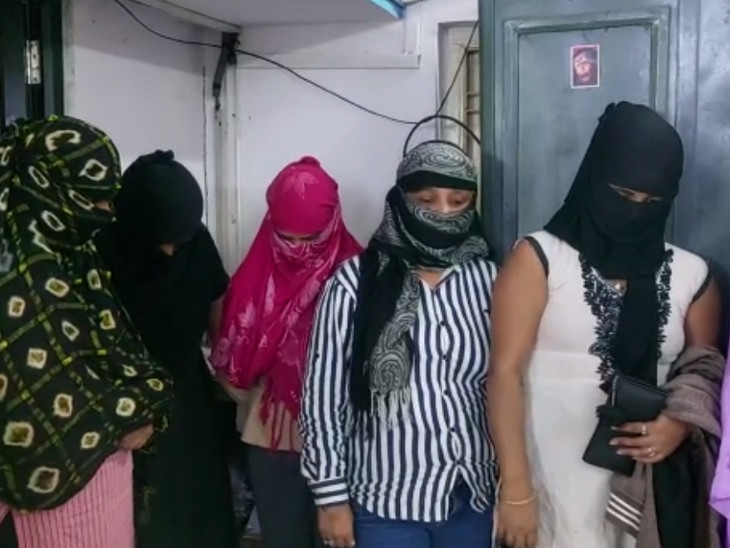 સુરત સ્પામાં દરોડા